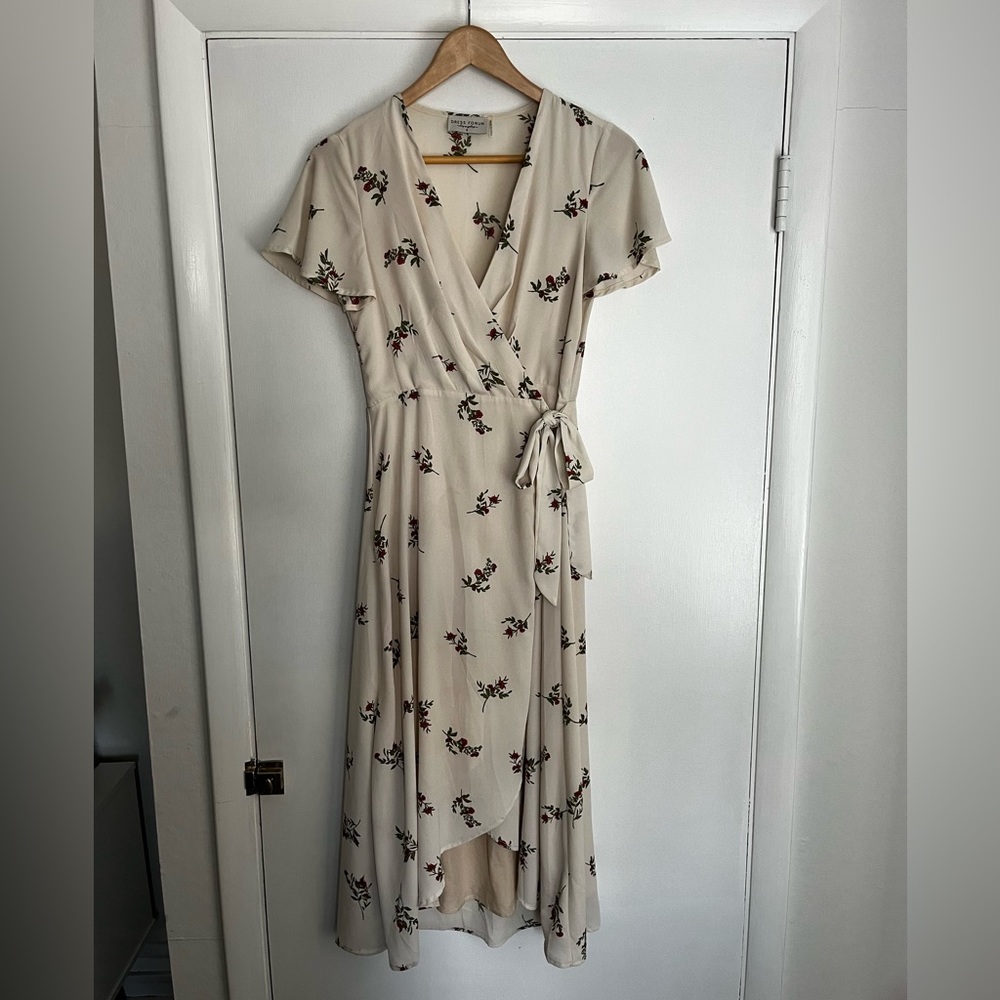 Boutique cream floral midi wrap dress